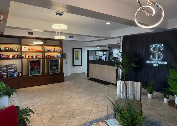 Spanish Trails Inn - Laredo
